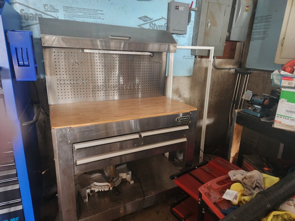 Kobalt Work Station
