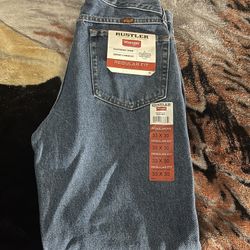 Rustler Wrangler regular fit jeans. 33x30