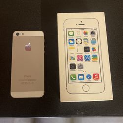 iPhone 5 ( Great Condition)