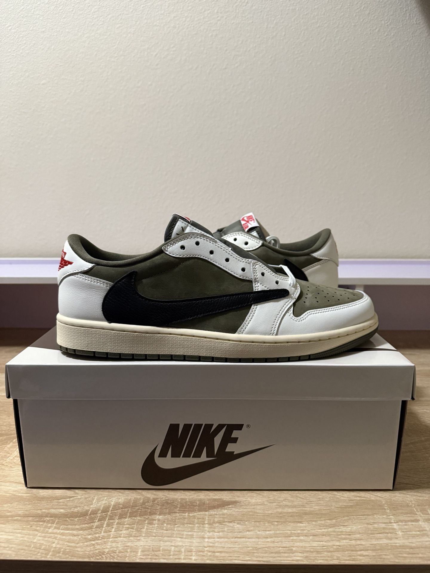 Jordan 1 low Travis Scott Medium Olive