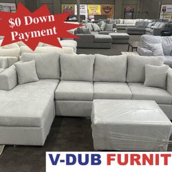 New Grey Sectional And Ottoman 