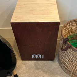 Cajon With Cover