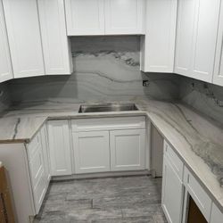 Kitchen Countertops Deluxe 