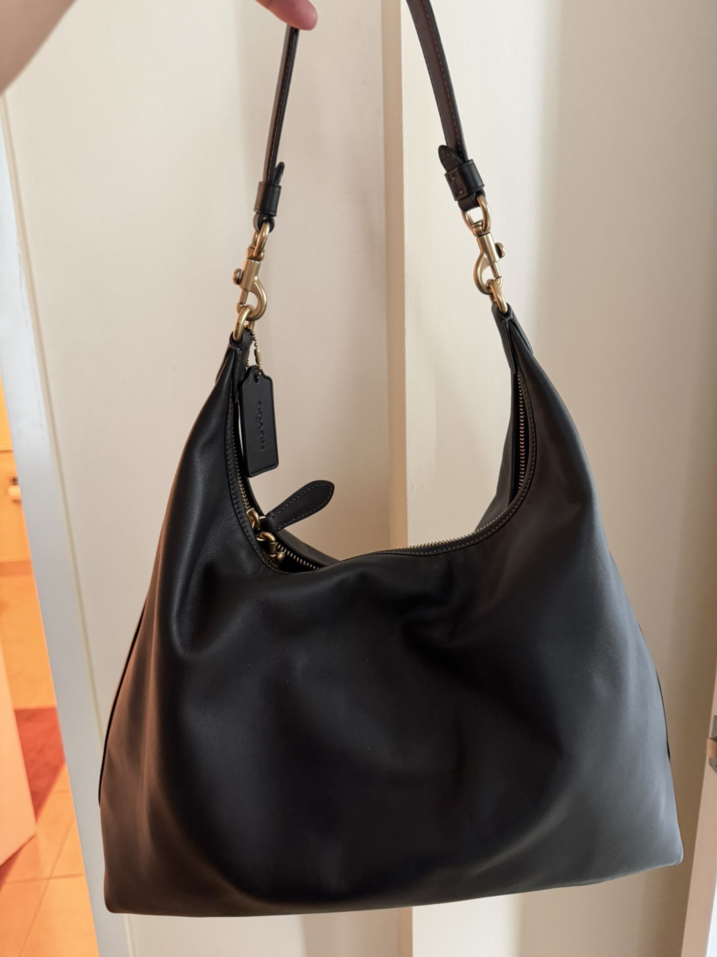 Lightly Used Coach Purse (Black)