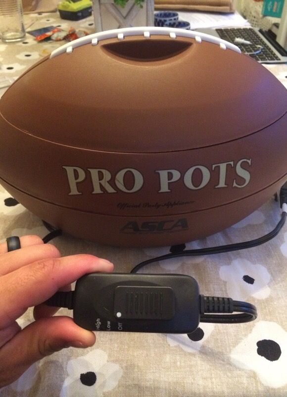 Football slow cooker