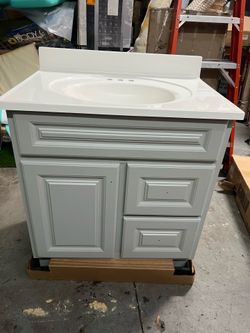 New 31 inch  gray bathroom vanity with sink