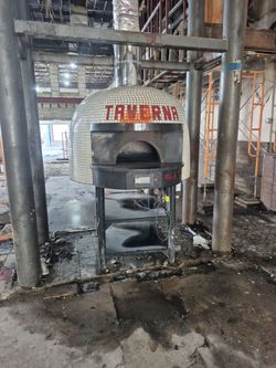 FOR SALE – MARRA FORNI NEAPOLITAN WOOD-FIRED OVEN
