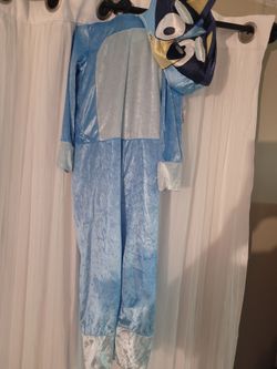 Costume
