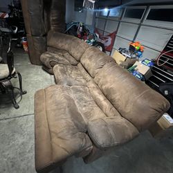 Used Ashley Furniture, 3pc Sectional Couches Recliners 