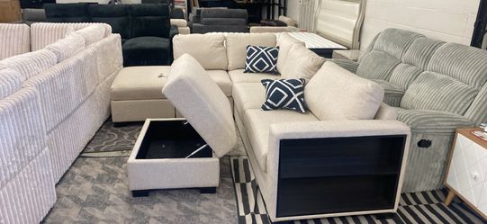 New 105x82 boucle fabric sectional couch / free delivery