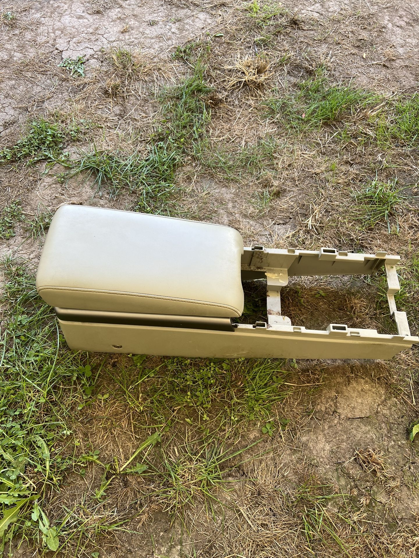 Center Console For G35 Coupe