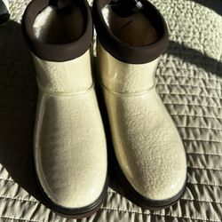 Brand New Koolaburra By UGG Boots Size 8