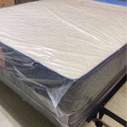 NEW QUEEN SIZE MATTRESS W.BOXSPRING INCLUDED 