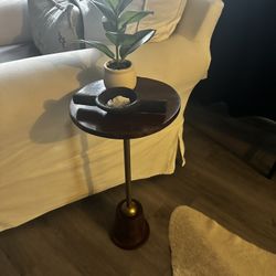 Cocktail Table 