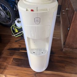 Hot & Cold water dispenser