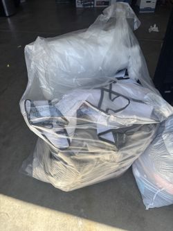 🏠 Bag of Blankets & Household Items – $10