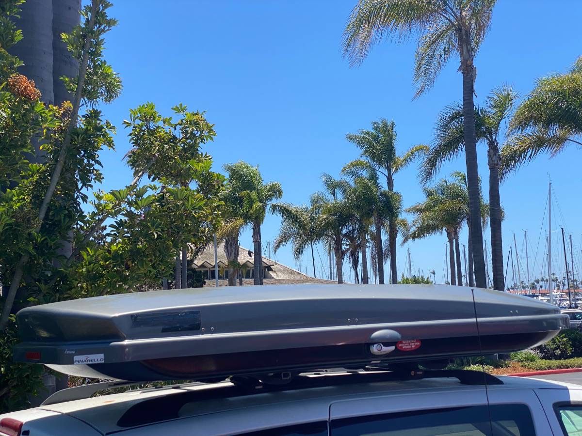 Yakima Grand Tour Lo rooftop cargo box