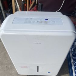 Dehumidifier 