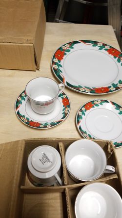 TIENSHAN fine china from Deck the walls