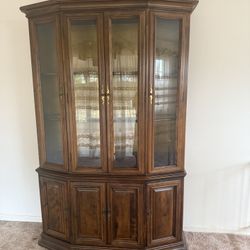 Beautiful Solid Wood Corner China Cabinet – Excellent Condition