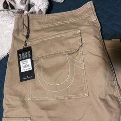 Men’s True Religion Cargos