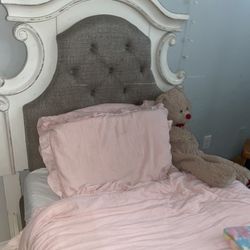 3 White Bed Frames & 2 White Dressers