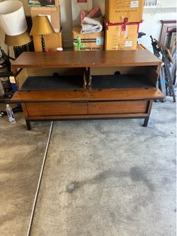 QUALITY REAL WOOD DRESSER 3 DRAWER