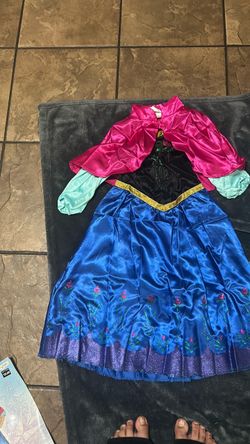 Anna and Elsa from frozen bundle