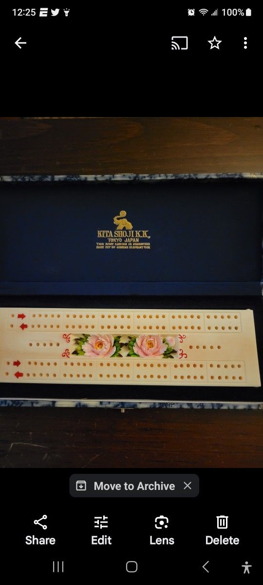 IVORY CRIBBAGE BOARD AND CASE.