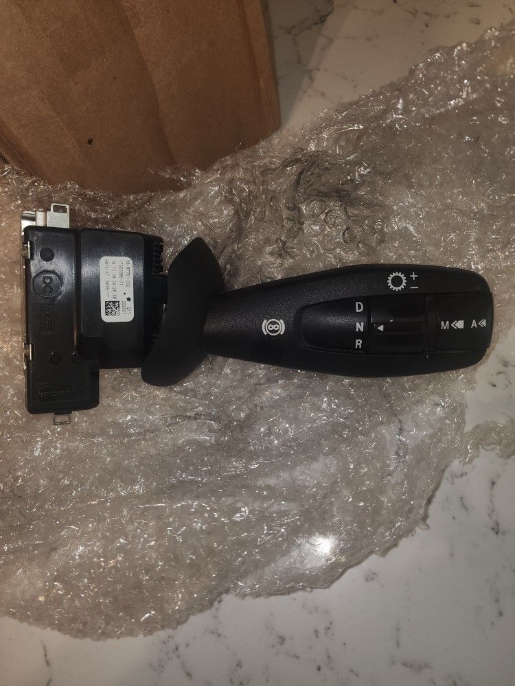 Freightliner Cascadia Shift Control Lever P/N 06-87751-002