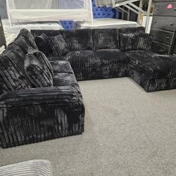 Brand New Sectional Cordurou Black With Pull Out Bed & Storage Chaise 