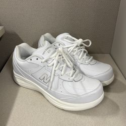 New Balance Women’s White Leather Walking Shoes Size 8.5