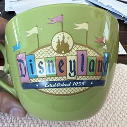 Disneyland 50th Anniversary 3D Mug Great Condition