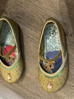 Disney Shoe Gently Used Size 8