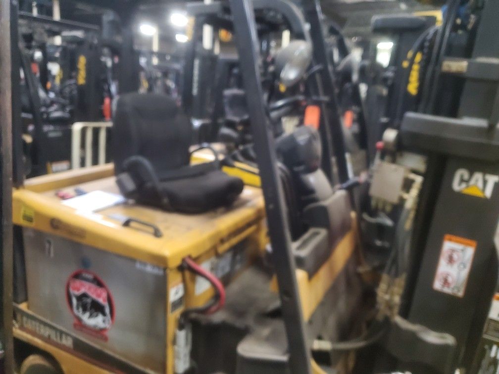 2007 Caterpillar 3,500 lbs. Electric