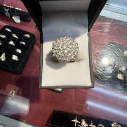 10k Gold Cluster Ring