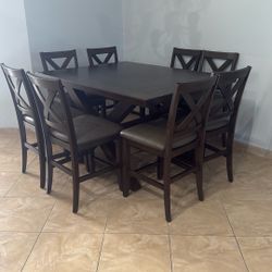 Clean Dining  Table 