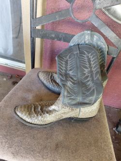Boots 👢
