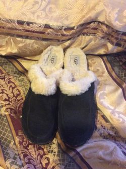 Ugg clogs