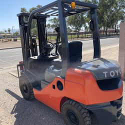 2018 Toyota Forklift 