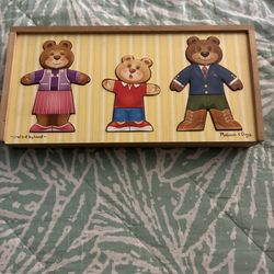 Wooden Bear Family Dress-up