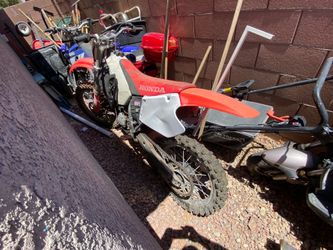 Honda CR 125 2-stroke dirtbike