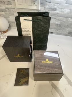 Audemars Piguet Watch Box New With Accessories