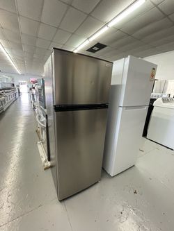 Vissani 21” 7.1 Cu Ft Capacity Top freezer Refrigerator Stainless Steel- 1 Years Warranty