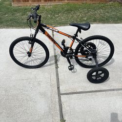 Bicycle 24 inch with training wheels