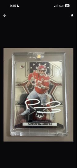 Patrick Mahomes Autographed card with COA