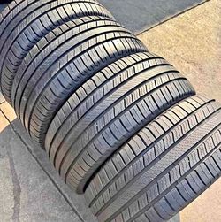 245 50 20 Michelin tires Con 80% de Vida Las 4