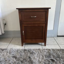 NIGHTSTAND