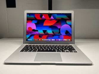 **Apple MacBook Air 13” 2017 w/Microsoft Office Suite ** *macOS Monterey 12.7.6 ** Price $ 199