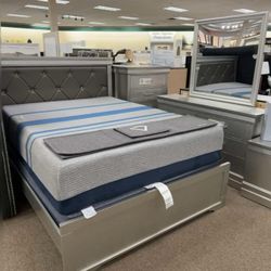 Beautiful Grey Bedroom Set 